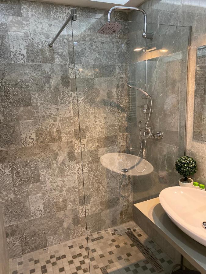 Art In Paradise Apartments Sarajevo Ngoại thất bức ảnh